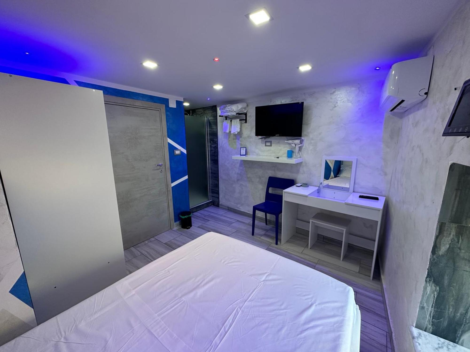 Clopat Vacanze2023 Otel Napoli Dış mekan fotoğraf